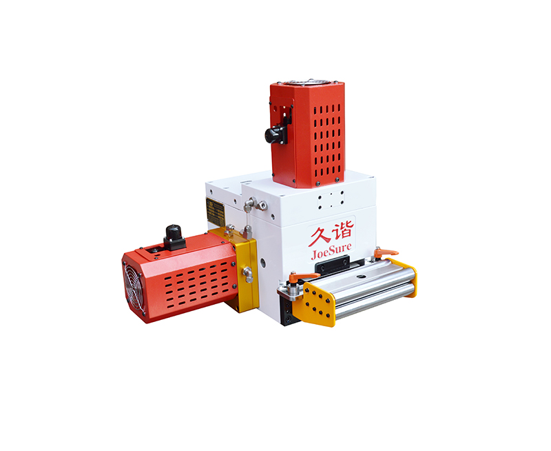 高速NC伺服送料（liào）機RF-200/RF-200S